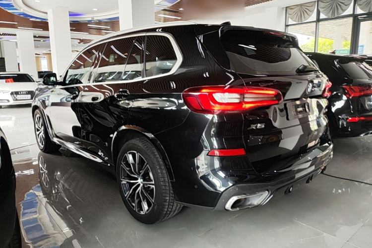 Used BMW X5 2021 xDrive30i M Sport Package Rear Left 45 Deg