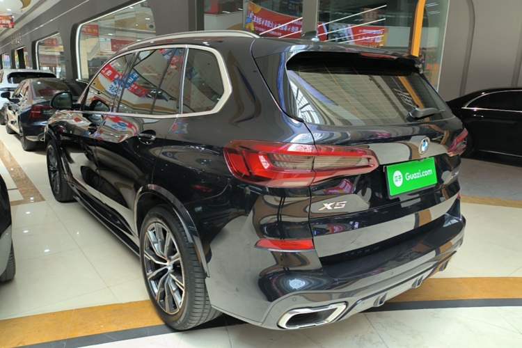Used BMW X5 2021 Restyled xDrive30i M Sport Package Rear Left 45 Deg