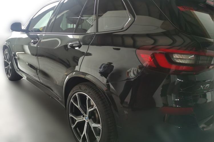 Used BMW X5 2021 Restyled xDrive40i Luxury Version M Sport Package Rear Left 45 Deg