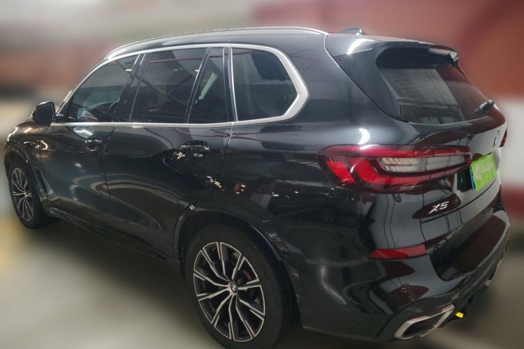 Used BMW X5 2021 xDrive40i M Sport Package Rear Left 45 Deg