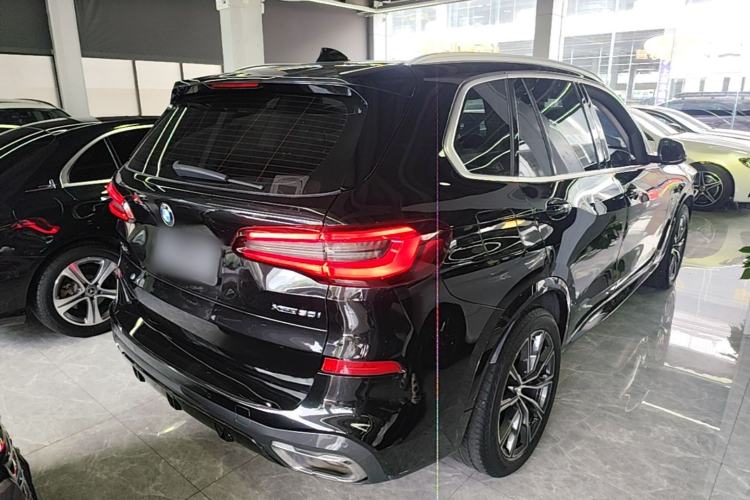 Used BMW X5 2021 Restyled xDrive30i M Sport Package Rear Right 45 Deg