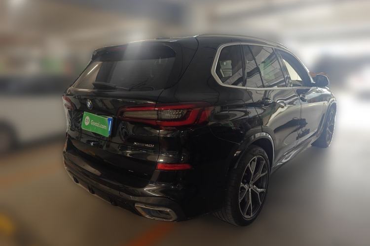 Used BMW X5 2021 xDrive40i Luxury Model with M Sport Package Rear Right 45 Deg