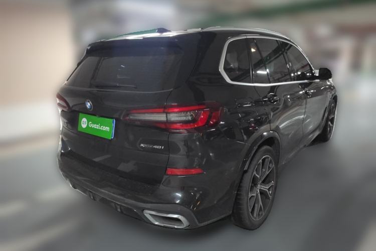 Used BMW X5 2021 xDrive40i Luxury Model with M Sport Package Rear Right 45 Deg