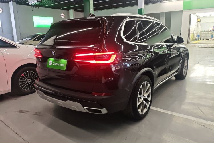Used BMW X5 2021 xDrive30i X Design Package Rear Right 45 Deg