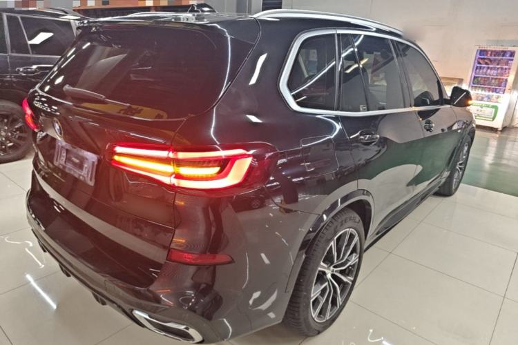 Used BMW X5 2021 Restyled xDrive40i M Sport Package Rear Right 45 Deg