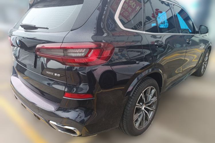 Used BMW X5 2021 Restyled xDrive30i M Sport Package Rear Right 45 Deg