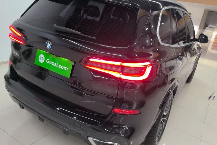 Used BMW X5 2021 xDrive40i M Sport Package Rear Right 45 Deg