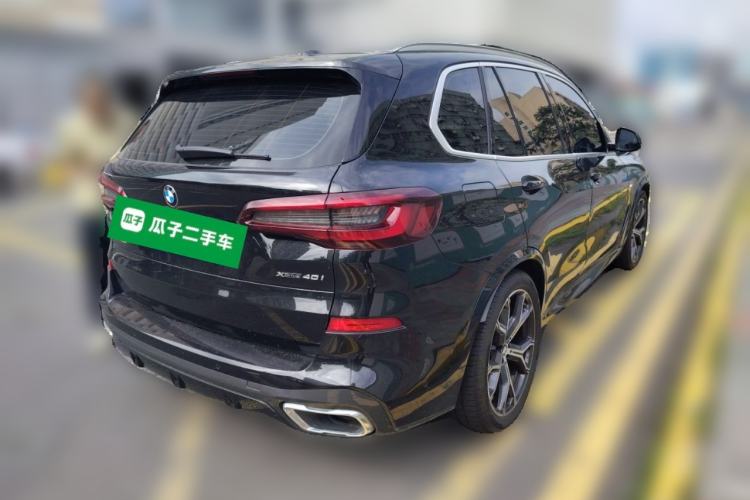 Used BMW X5 2021 xDrive40i Luxury Model with M Sport Package Rear Right 45 Deg