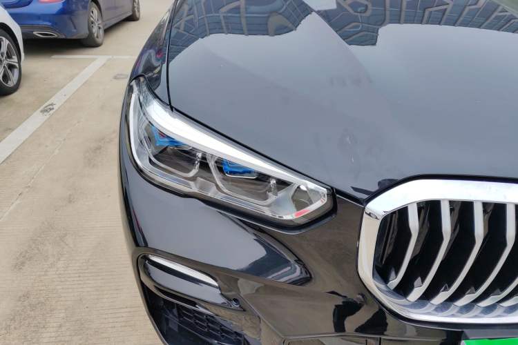 Used BMW X5 2021 xDrive40i M Sport Package Right Front Headlight
