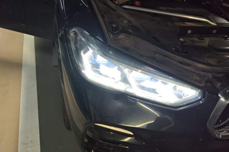 Used BMW X5 2021 xDrive40i M Sport Package Right Front Headlight