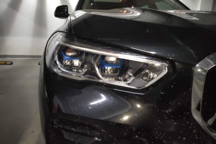Used BMW X5 2021 Restyled xDrive40i Luxury Version M Sport Package Right Front Headlight