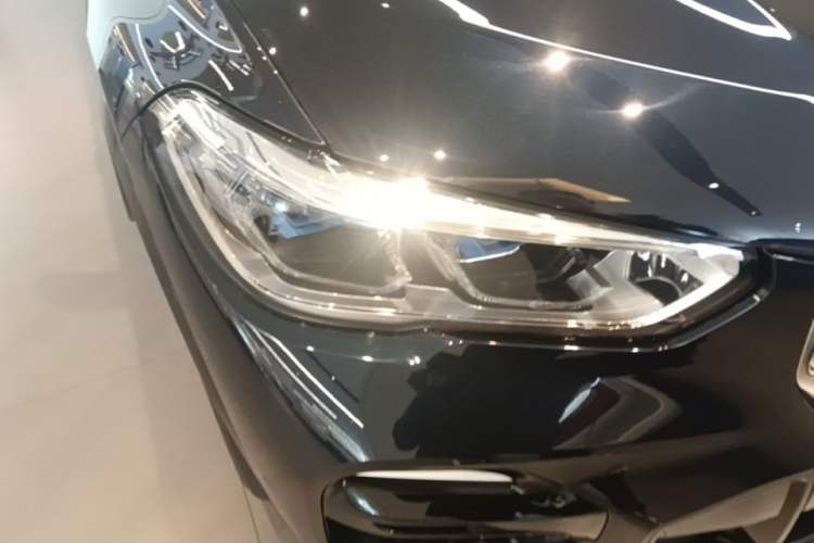 Used BMW X5 2021 Restyled xDrive40i M Sport Package Right Front Headlight