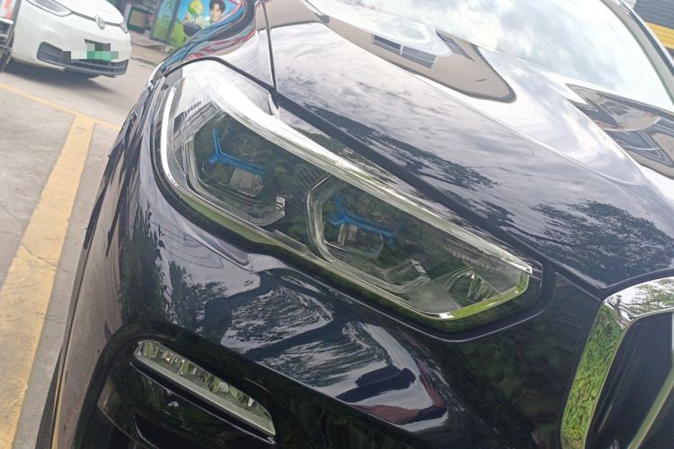 Used BMW X5 2021 Restyled xDrive40i Luxury Version M Sport Package Right Front Headlight