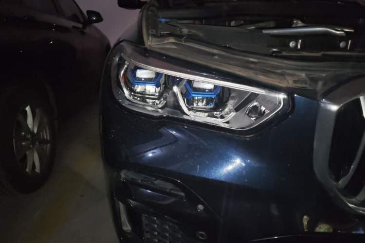 Used BMW X5 2021 Restyled xDrive40i Luxury Version M Sport Package Right Front Headlight