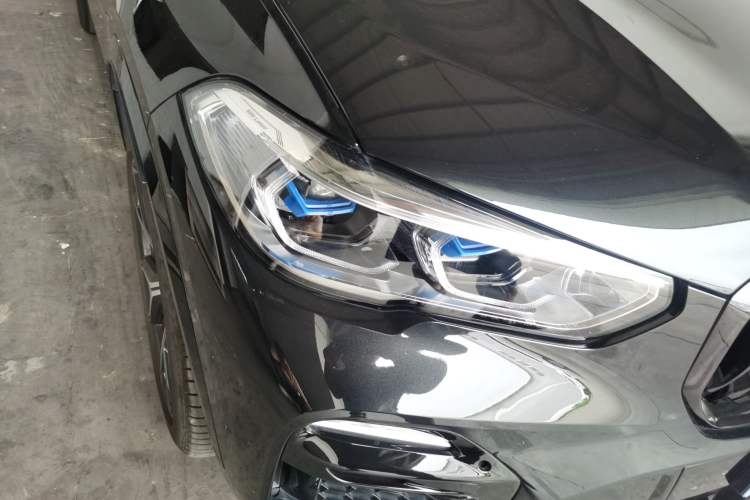Used BMW X5 2021 Restyled xDrive40i Luxury Version M Sport Package Right Front Headlight