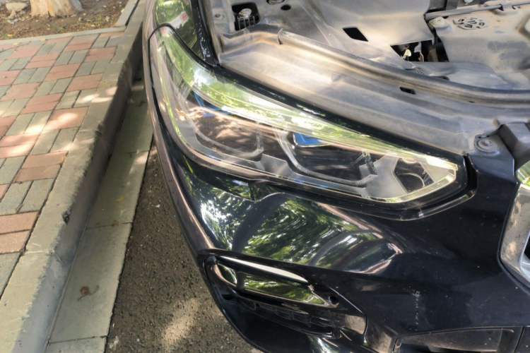 Used BMW X5 2021 Restyled xDrive40i Luxury Version M Sport Package Right Front Headlight
