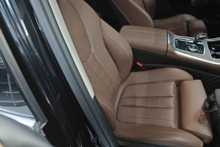 Used BMW X5 2021 xDrive30i M Sport Package Right Front Seat