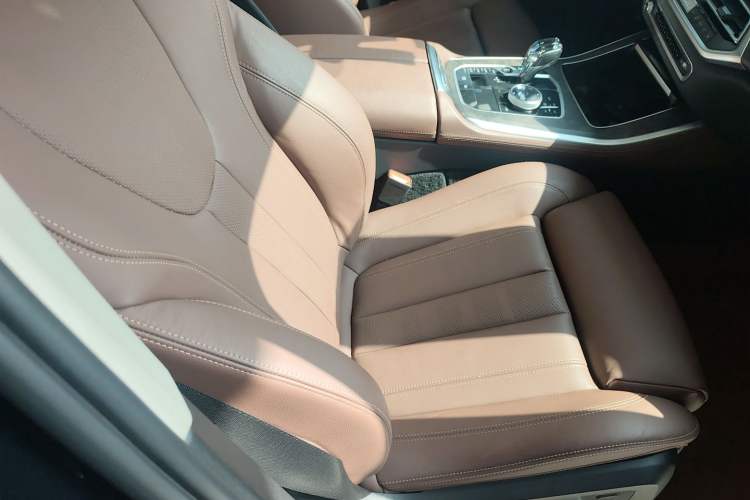 Used BMW X5 2021 xDrive30i M Sport Package Right Front Seat