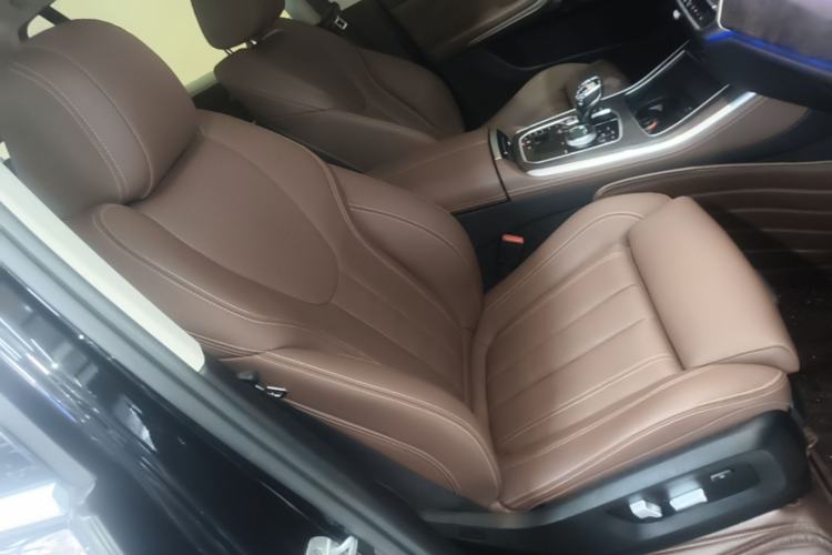Used BMW X5 2021 xDrive40i M Sport Package Right Front Seat