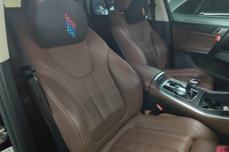 Used BMW X5 2021 Restyled xDrive40i M Sport Package Right Front Seat
