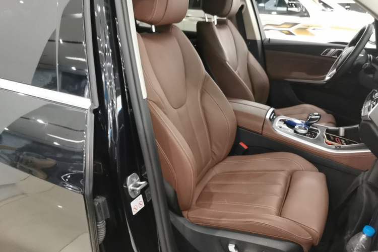 Used BMW X5 2021 xDrive30i X Design Package Right Front Seat