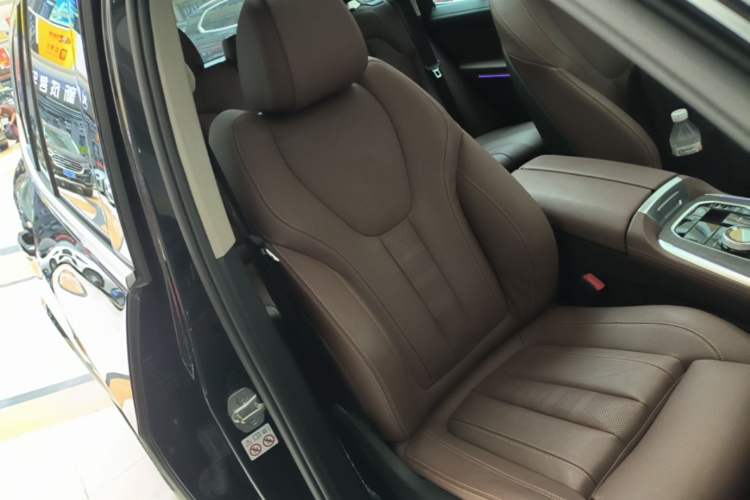 Used BMW X5 2021 Restyled xDrive30i M Sport Package Right Front Seat