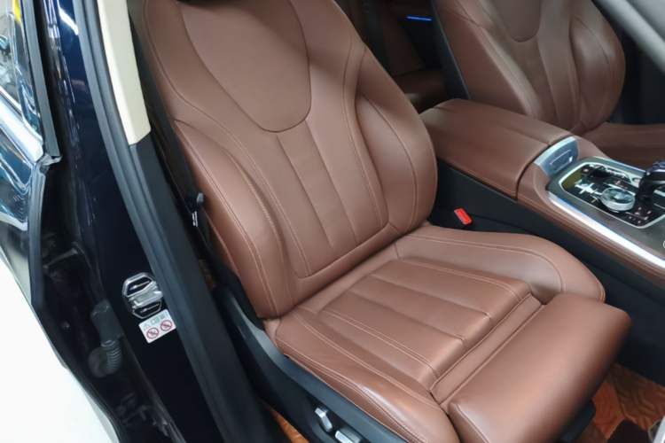 Used BMW X5 2021 Restyled xDrive30i M Sport Package Right Front Seat