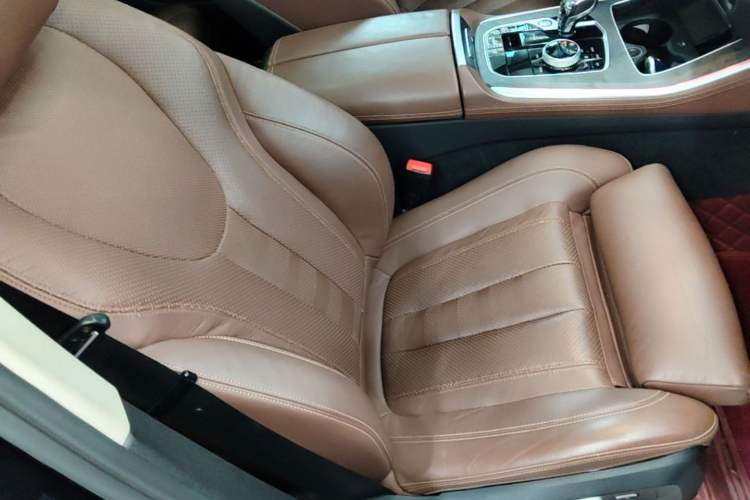 Used BMW X5 2021 xDrive40i M Sport Package Right Front Seat