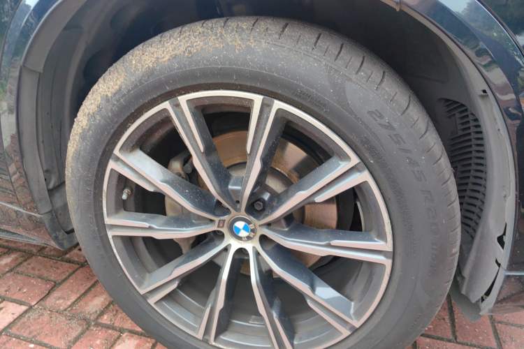 Used BMW X5 2021 xDrive30i M Sport Package Right Front Wheel Hub