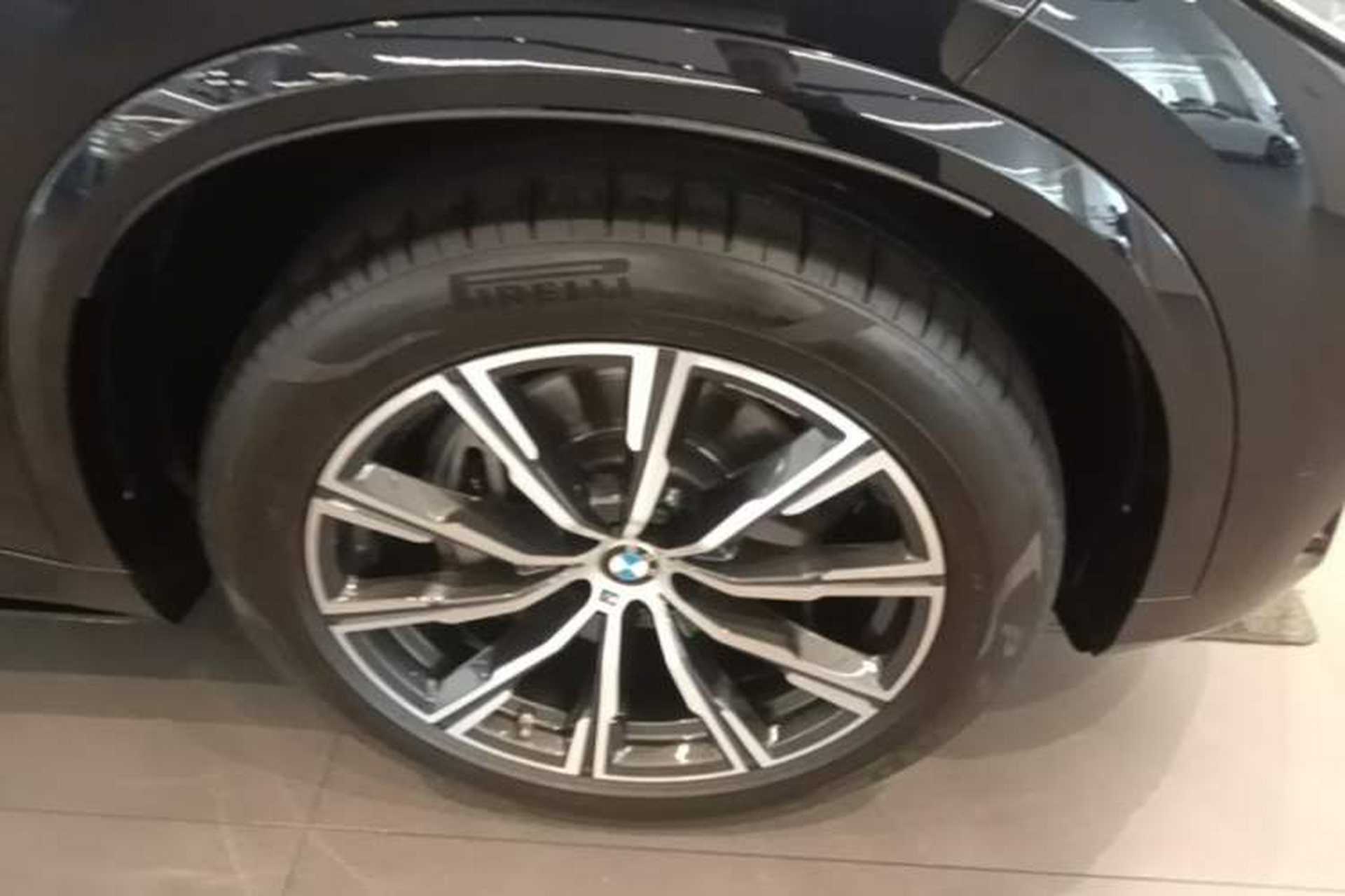 Used BMW X5 2021 Restyled xDrive40i M Sport Package Right Front Wheel Hub