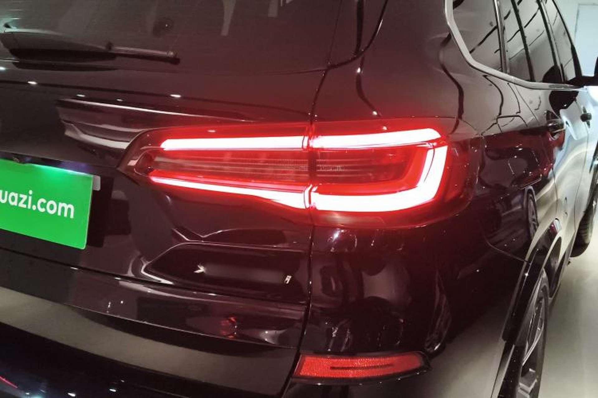 Used BMW X5 2021 xDrive40i Luxury Model with M Sport Package Right Rear Taillight