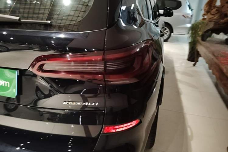 Used BMW X5 2021 xDrive40i M Sport Package Right Rear Taillight