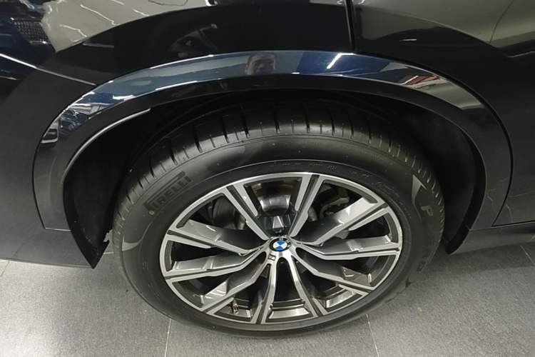 Used BMW X5 2021 xDrive30i M Sport Package Right Rear Wheel Hub