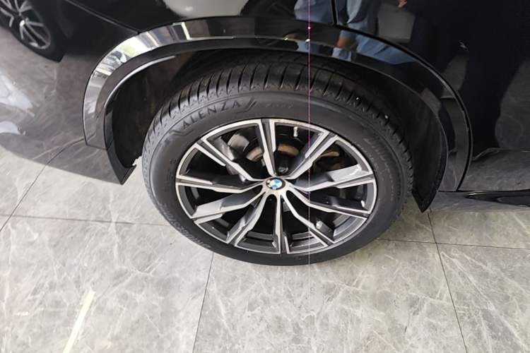 Used BMW X5 2021 Restyled xDrive30i M Sport Package Right Rear Wheel Hub