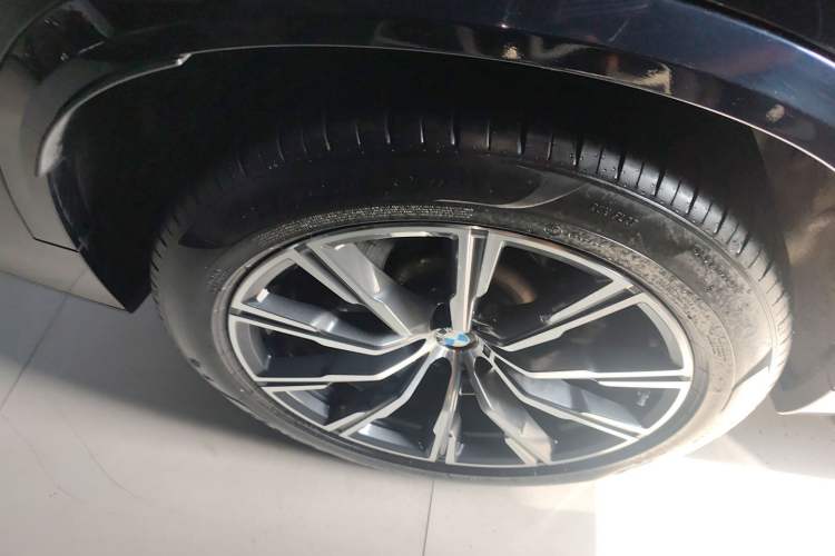Used BMW X5 2021 xDrive30i M Sport Package Right Rear Wheel Hub