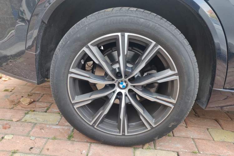 Used BMW X5 2021 Restyled xDrive30i M Sport Package Right Rear Wheel Hub