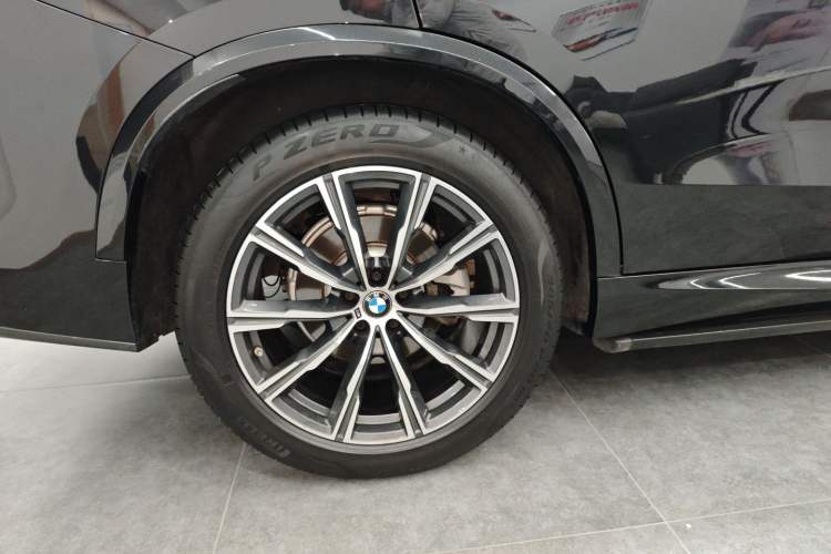 Used BMW X5 2021 xDrive30i M Sport Package Right Rear Wheel Hub