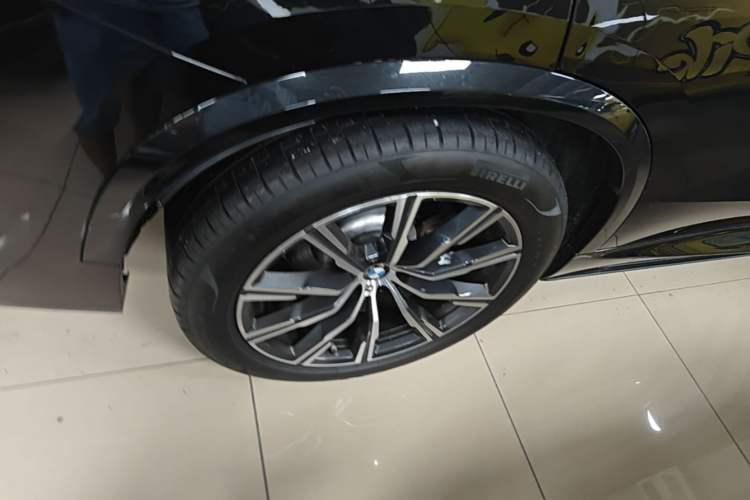 Used BMW X5 2021 xDrive30i M Sport Package Right Rear Wheel Hub