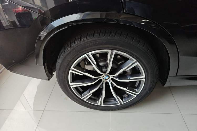Used BMW X5 2021 xDrive30i M Sport Package Right Rear Wheel Hub