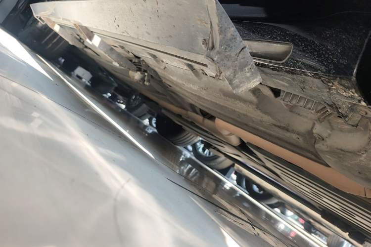 Used BMW X5 2021 xDrive30i M Sport Package Right Side Sill