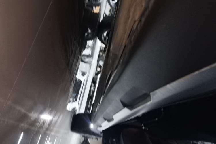 Used BMW X5 2021 xDrive30i X Design Package Right Side Sill