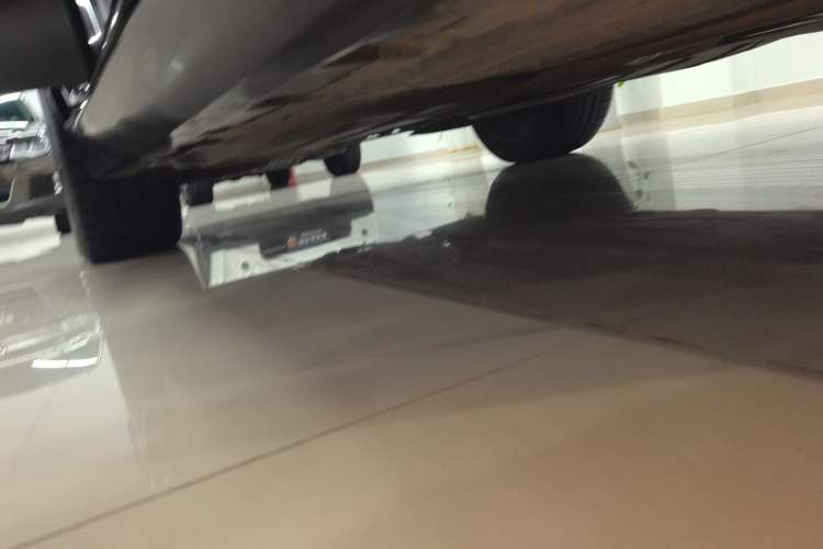 Used BMW X5 2021 xDrive40i M Sport Package Right Side Sill