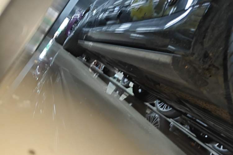 Used BMW X5 2021 xDrive30i M Sport Package Right Side Sill