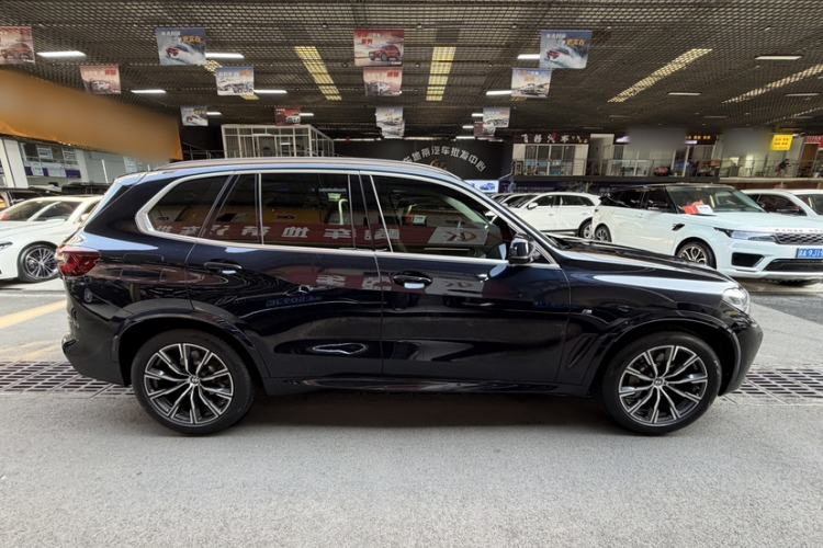 Used BMW X5 2021 xDrive30i M Sport Package Roof