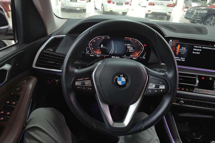 Used BMW X5 2021 xDrive30i X Design Package Steering Wheel