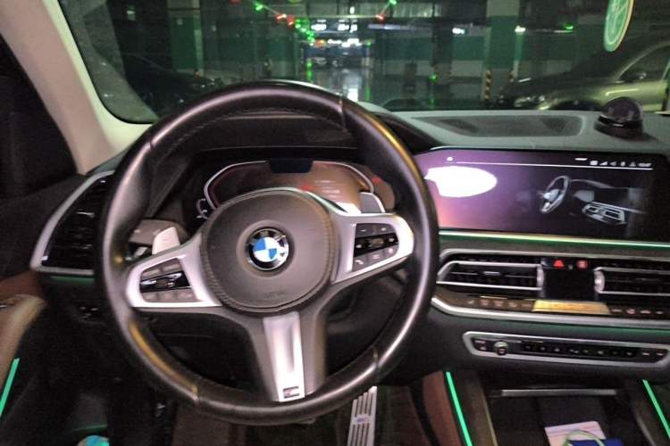 Used BMW X5 2021 xDrive30i M Sport Package Steering Wheel