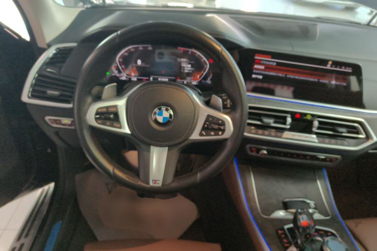 Used BMW X5 2021 xDrive40i M Sport Package Steering Wheel
