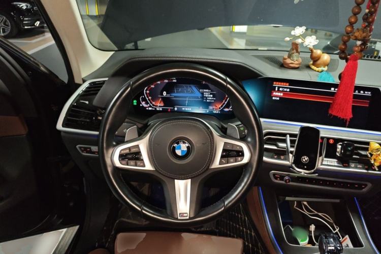 Used BMW X5 2021 xDrive40i M Sport Package Steering Wheel