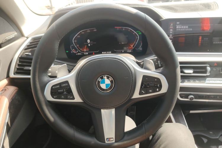 Used BMW X5 2021 xDrive40i M Sport Package Steering Wheel