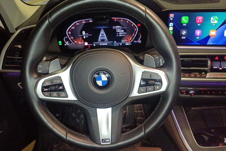 Used BMW X5 2021 Restyled xDrive40i Luxury Version M Sport Package Steering Wheel